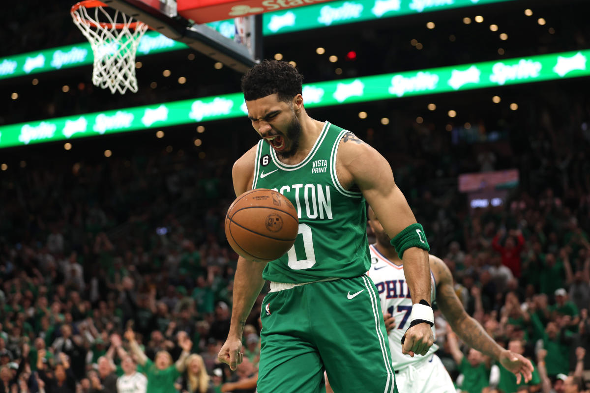Boston Celtics extiende contrato - Jayson Tatum Balon 
